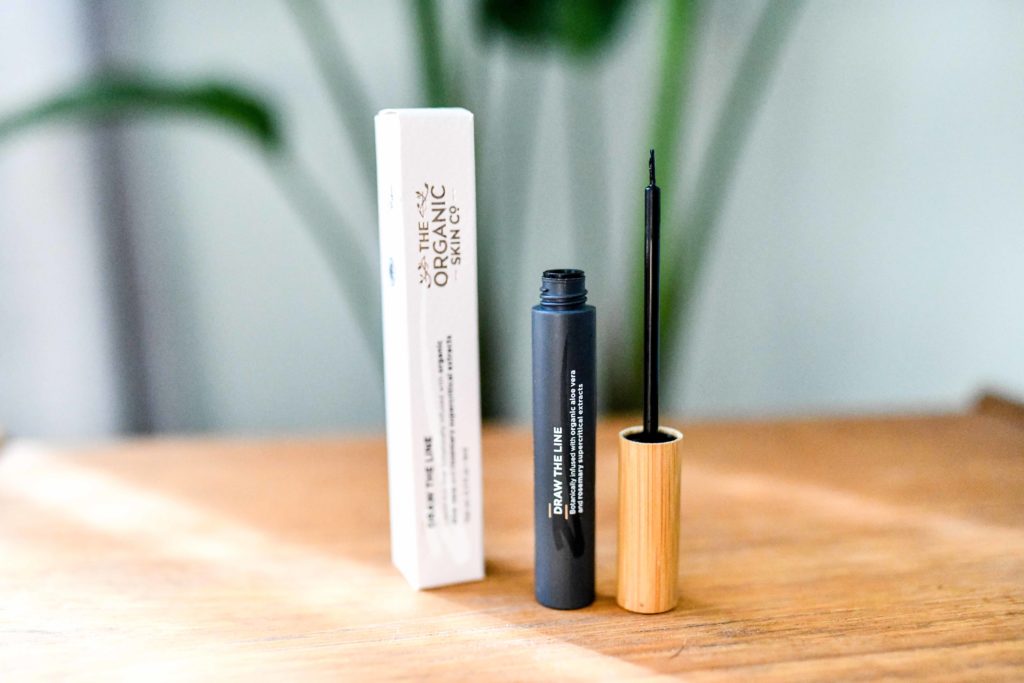 Organic Makeup That Actually Works and Lasts All Day Long _ organic eyeliner